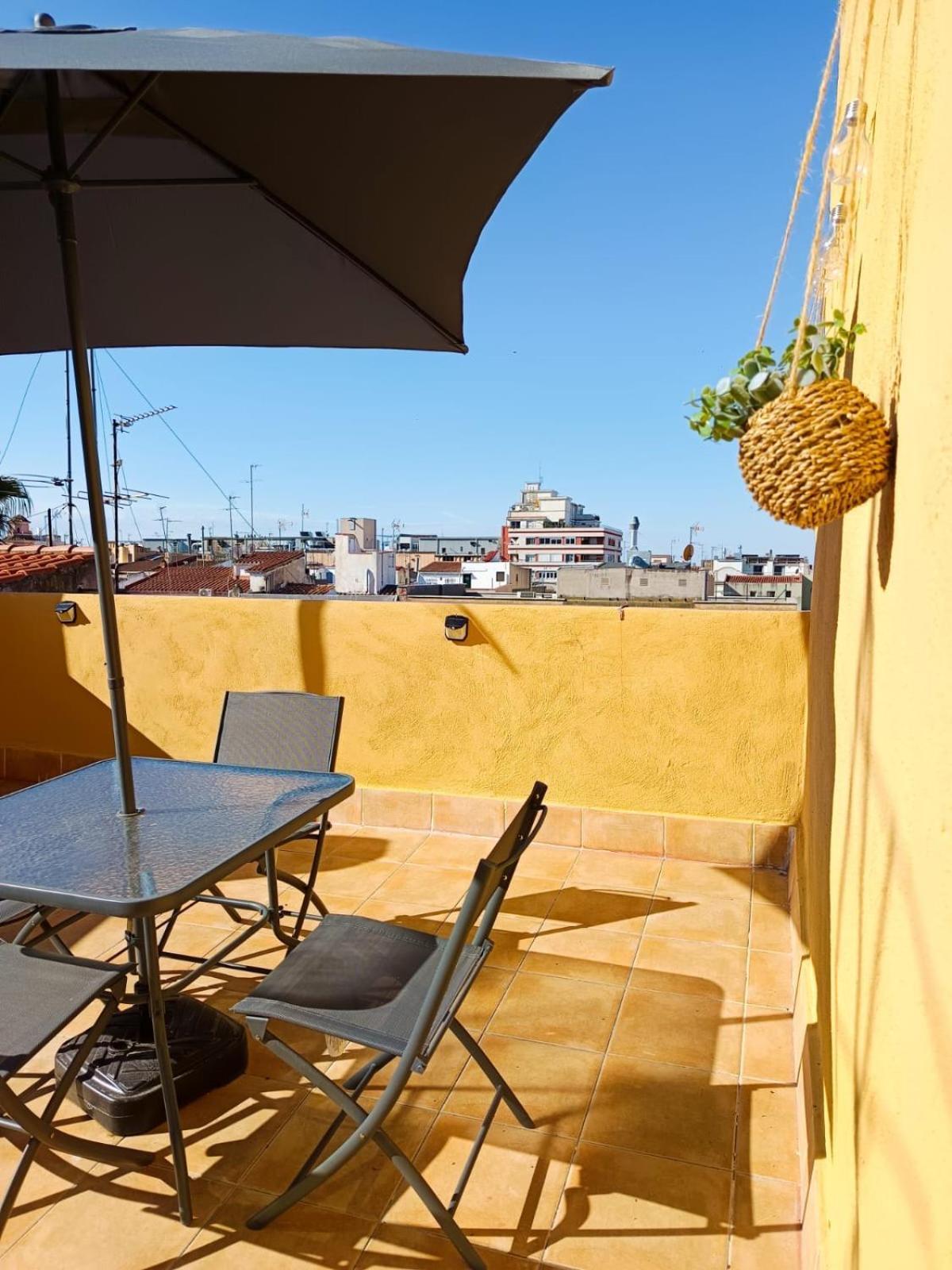 La Curiosa Del Casc Antic Apartment Tarragona Ngoại thất bức ảnh