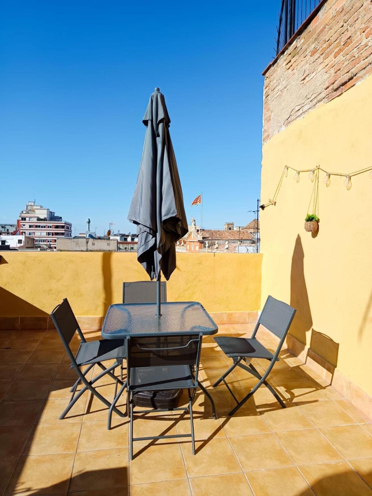 La Curiosa Del Casc Antic Apartment Tarragona Ngoại thất bức ảnh
